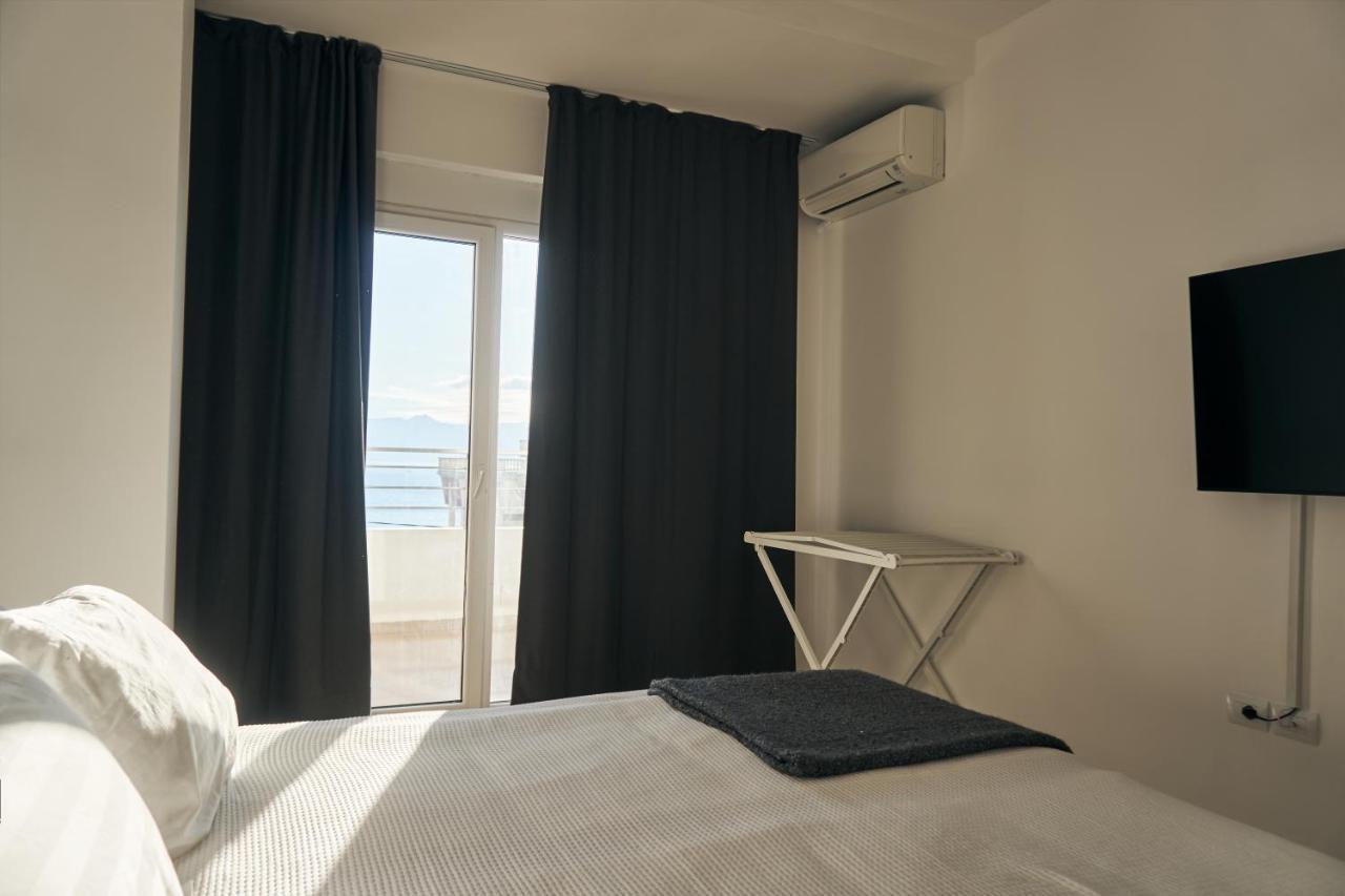 The Garrison Apartment Σαράντα Εξωτερικό φωτογραφία
